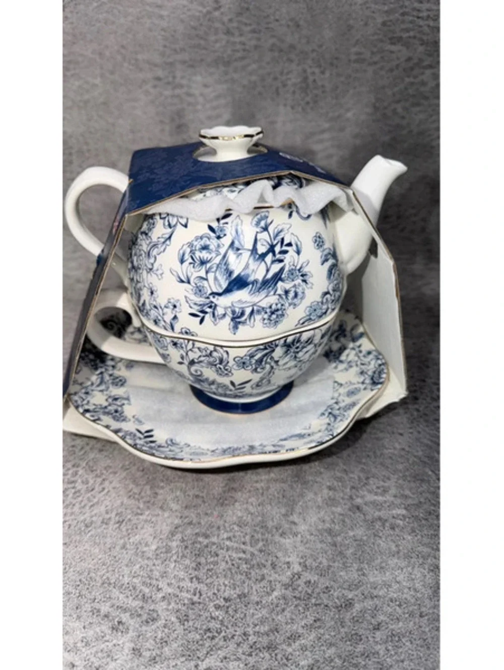 New Eaton Fine Dining Blue White Bird Floral Tea For One China Set Gold Trim